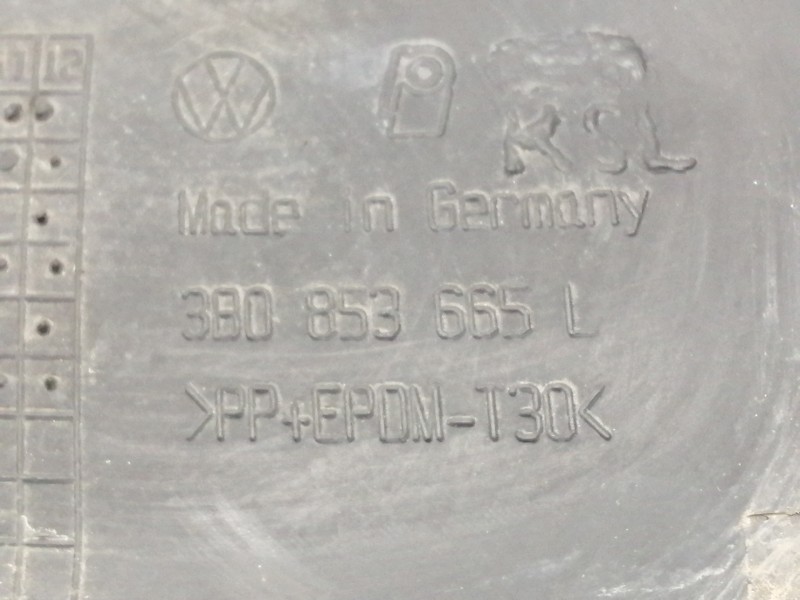 Recambio de rejilla paragolpes izquierda para volkswagen passat berlina (3b3) 1.9 tdi referencia OEM IAM 380853665  