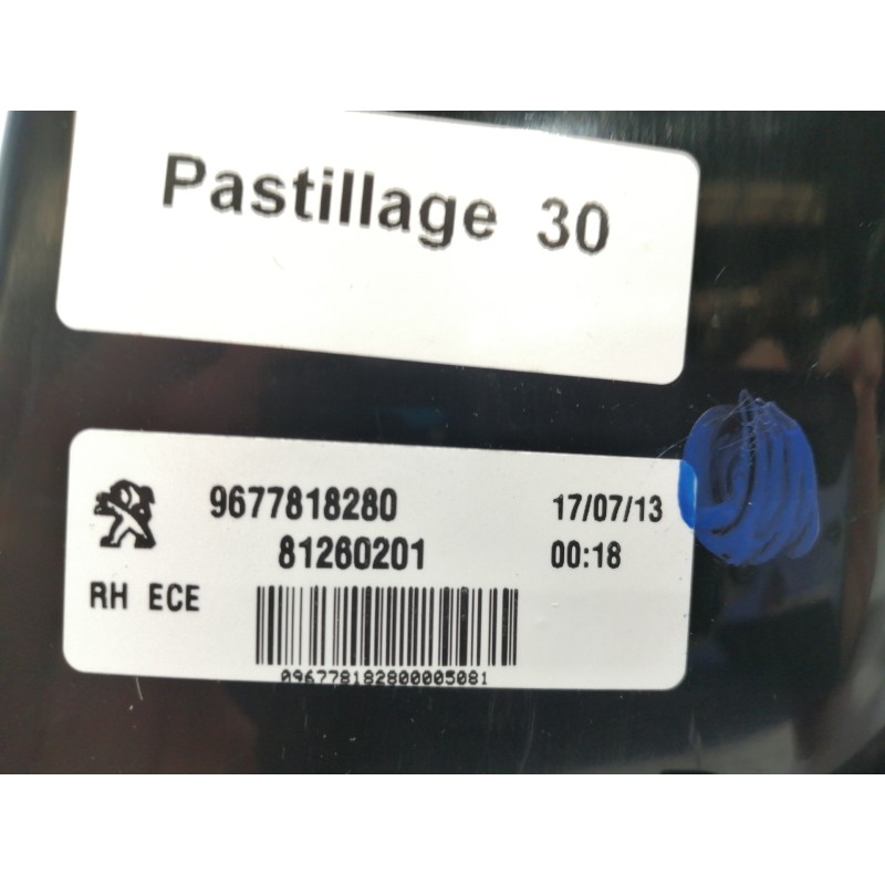 Recambio de piloto trasero derecho interior para peugeot 308 allure referencia OEM IAM 9677818280  