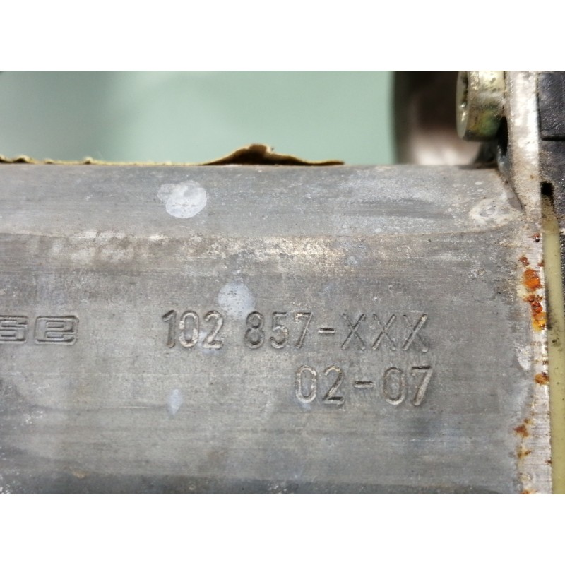 Recambio de elevalunas trasero derecho para audi allroad quattro (4b5) 2.5 tdi (132kw) referencia OEM IAM 102857XXX  