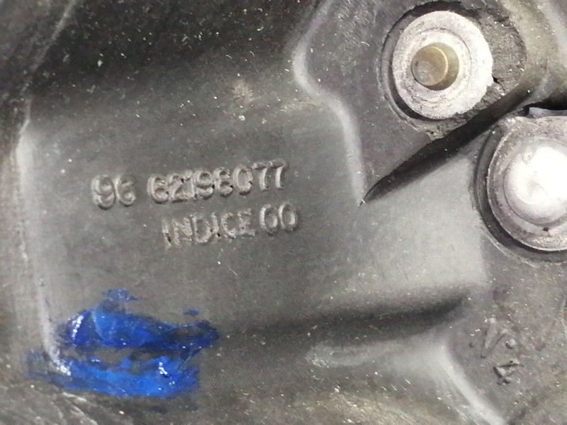 Recambio de volante para peugeot 407 sr confort referencia OEM IAM 9662198077  