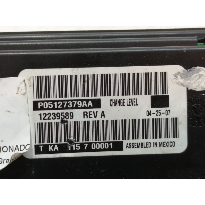 Recambio de mando climatizador para chrysler voyager (rg) 2.8 crd se grand voyager (d) referencia OEM IAM P05127379AA  