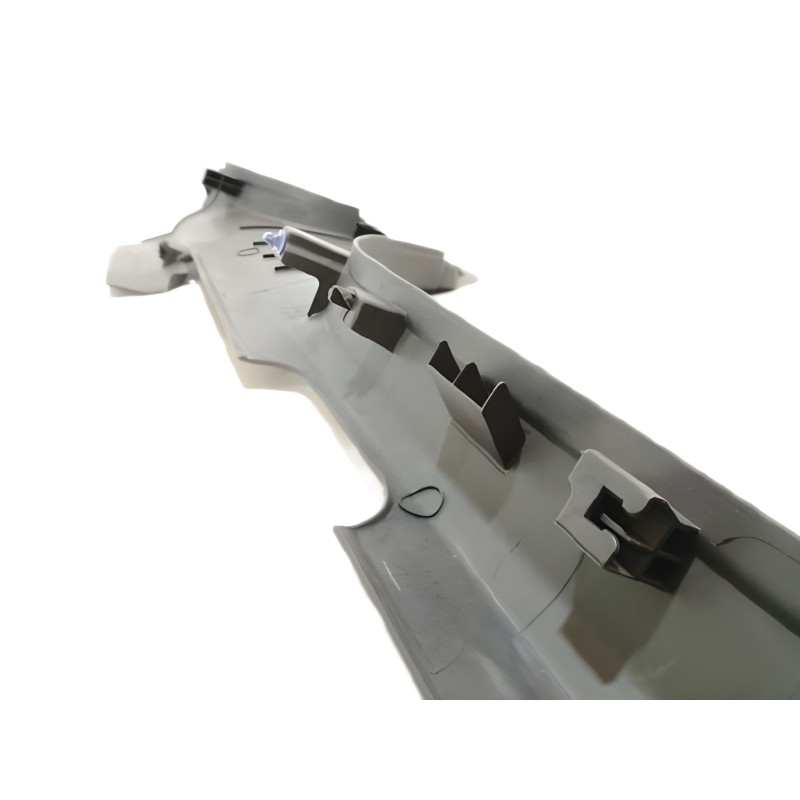 Recambio de moldura para opel corsa d essentia referencia OEM IAM 13180616  