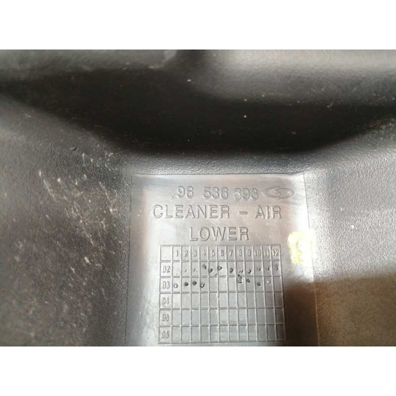 Recambio de filtro aire para daewoo kalos 1.2 se referencia OEM IAM 96536693  