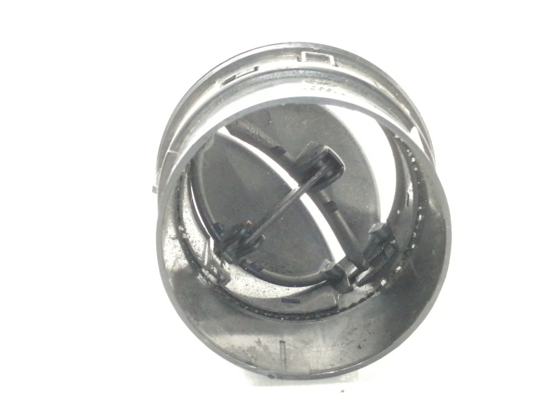 Recambio de rejilla aireadora para iveco daily caja cerrada (2006 =>) caja cerrada 35c... batalla 3000l referencia OEM IAM   