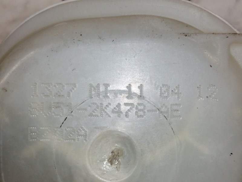 Recambio de deposito expansion para ford fiesta (cb1) trend referencia OEM IAM 8V512K478AE  