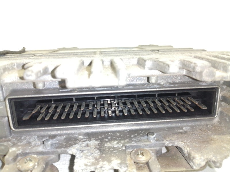 Recambio de centralita motor uce para volkswagen polo berlina (6n1) básico referencia OEM IAM 030906027AA  