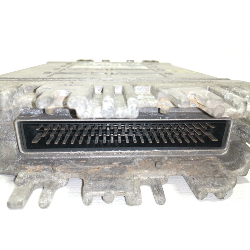 Recambio de centralita motor uce para seat ibiza (6k) gt referencia OEM IAM 0281001483  