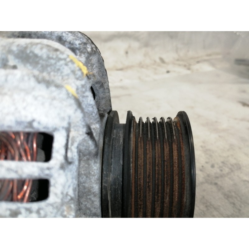 Recambio de alternador para renault clio iii 1.4 16v referencia OEM IAM 0124425034 8200323137 