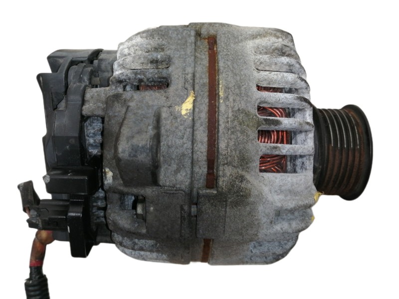 Recambio de alternador para renault clio iii 1.4 16v referencia OEM IAM 0124425034 8200323137 