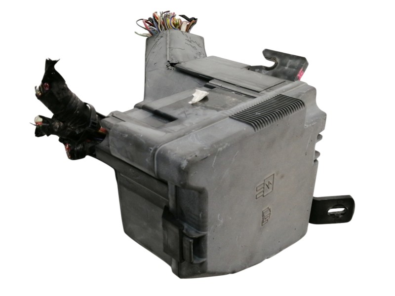 Recambio de caja reles / fusibles para ford fiesta (cb1) trend referencia OEM IAM 8V5114B144BA  
