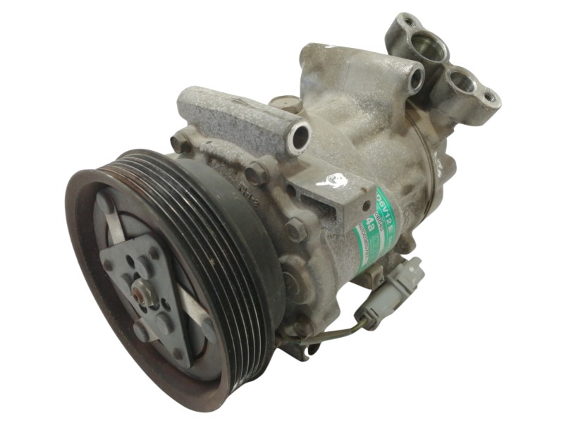Recambio de compresor aire acondicionado para renault clio iii 1.4 16v referencia OEM IAM 8200365787  
