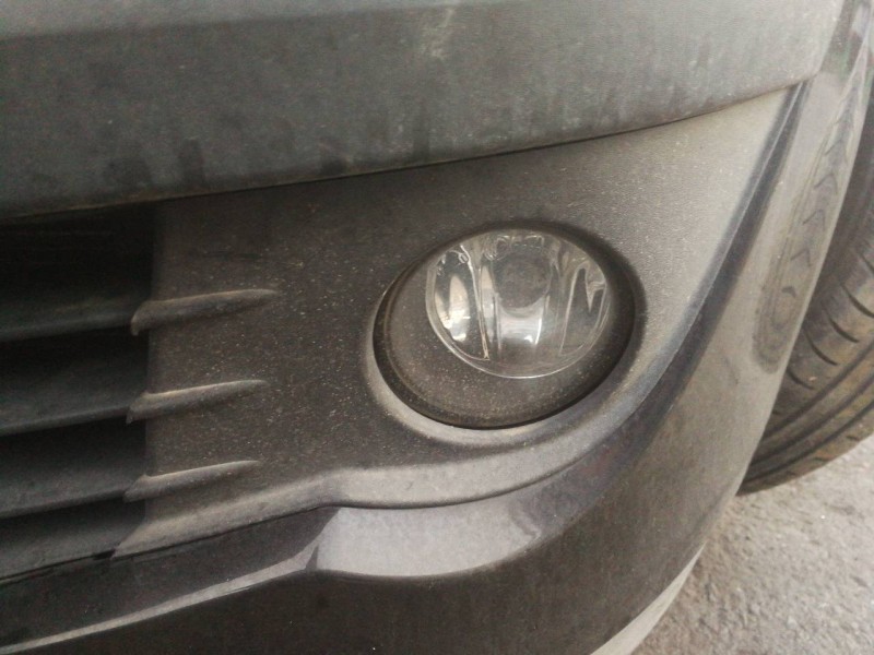 Recambio de faro antiniebla izquierdo para renault clio iii 1.4 16v referencia OEM IAM 8200002469 89202714 89210439