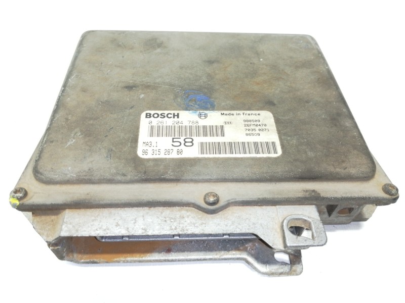 Recambio de centralita motor uce para citroën saxo 1.1 sx referencia OEM IAM 0261204788  