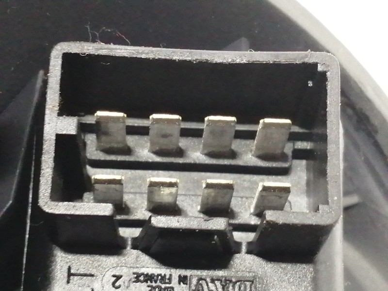 Recambio de mando retrovisor para renault clio iii 1.4 16v referencia OEM IAM 8200316977  