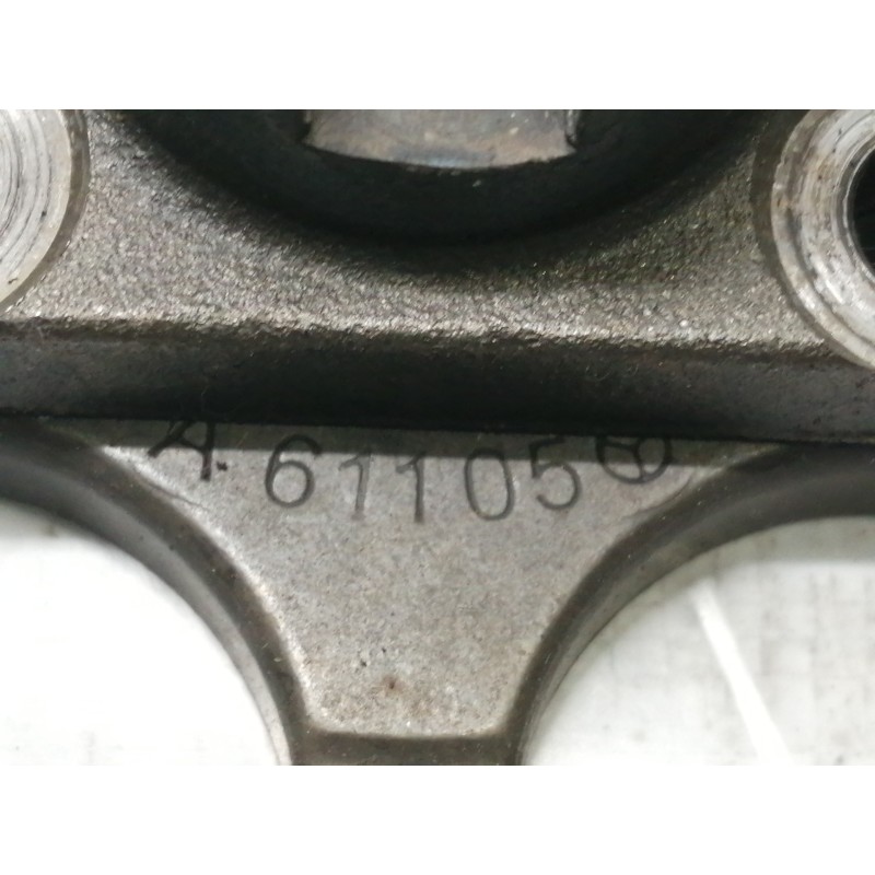 Recambio de polea arbol levas para mercedes-benz clase m (w163) 270 cdi (163.113) referencia OEM IAM A61105  