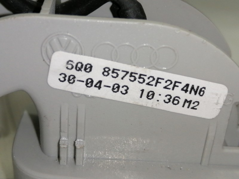 Recambio de parasol derecho para volkswagen polo (9n1) trendline referencia OEM IAM 6Q0857552 3B0857561B 3B0857561