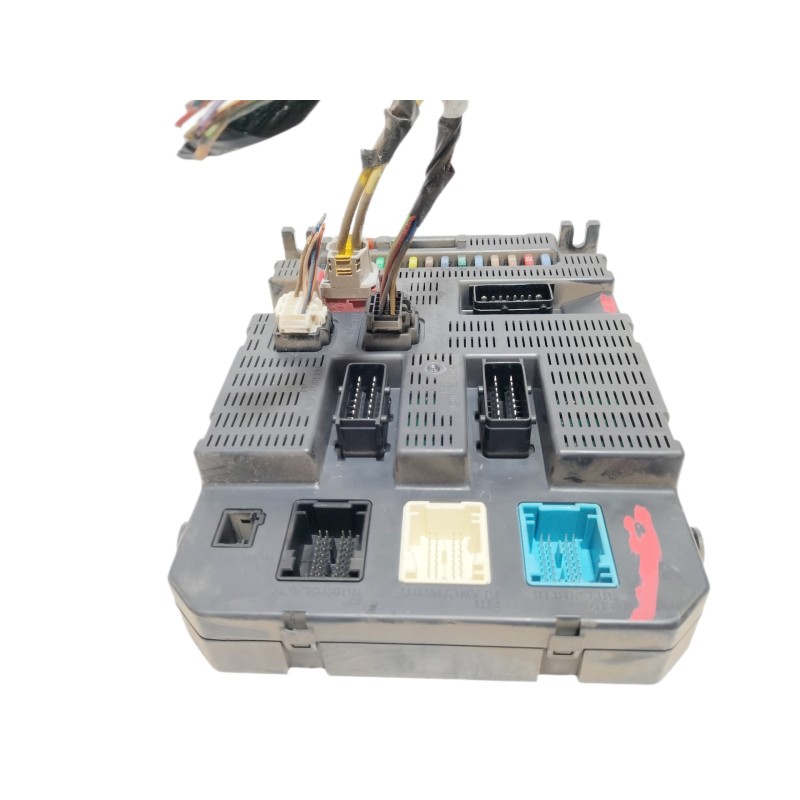 Recambio de caja reles / fusibles para peugeot 207 1.4 referencia OEM IAM 9663798280  