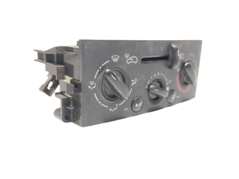 Recambio de mando calefaccion / aire acondicionado para peugeot 207 1.4 referencia OEM IAM 699100002  