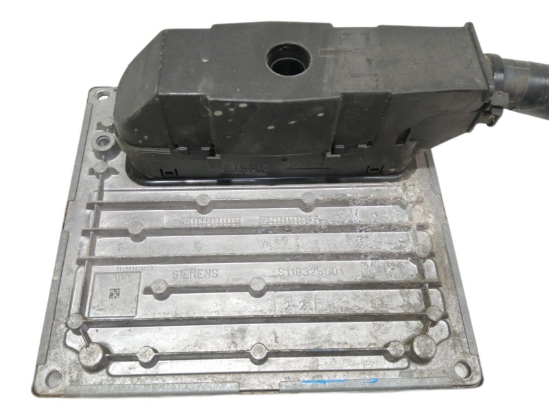 Recambio de centralita motor uce para ford focus berlina (cap) ghia referencia OEM IAM 5M5112A650FG S118934102 S118325001