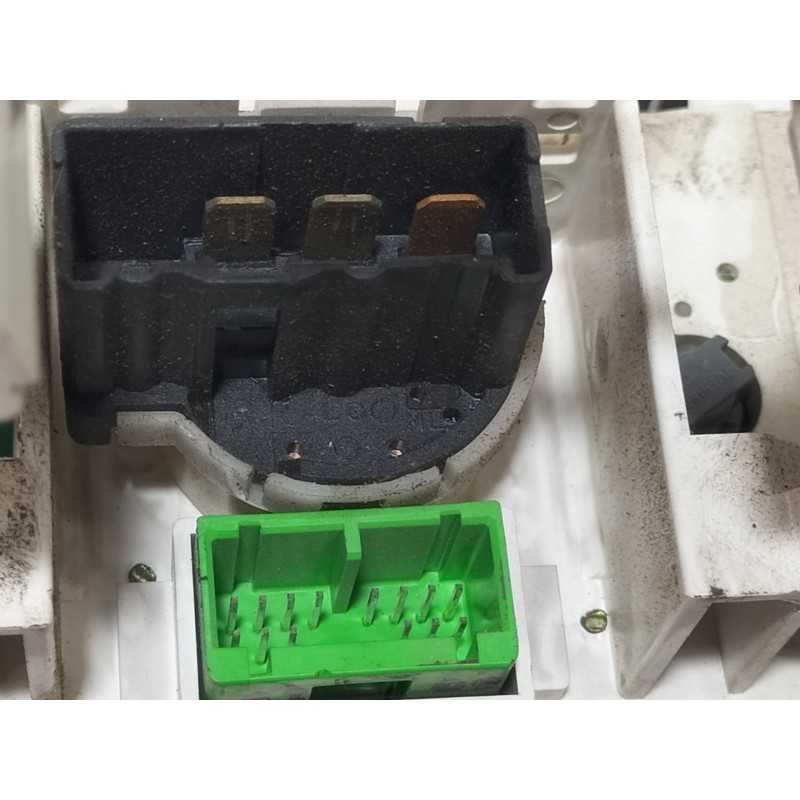 Recambio de mando calefaccion / aire acondicionado para suzuki swift berlina (mz) glx (5-ptas.) referencia OEM IAM   