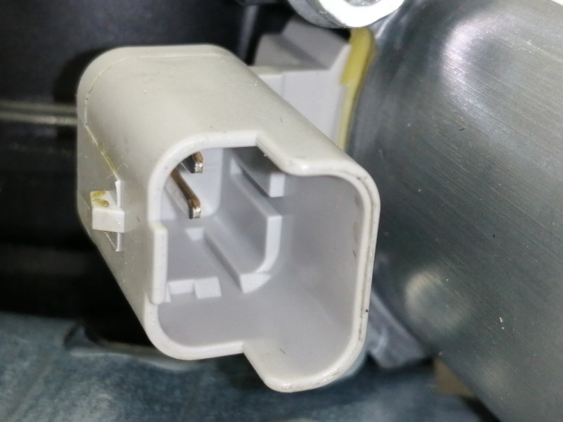 Recambio de elevalunas delantero derecho para peugeot 206 berlina xt referencia OEM IAM 9222F8  