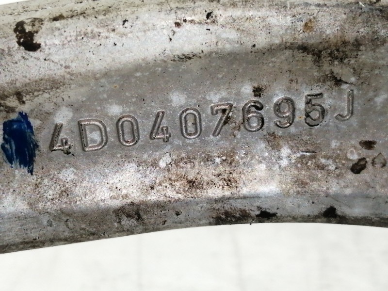 Recambio de brazo suspension inferior delantero derecho para audi a6 avant (4b5) 2.4 (121kw) referencia OEM IAM 4D0407695J  