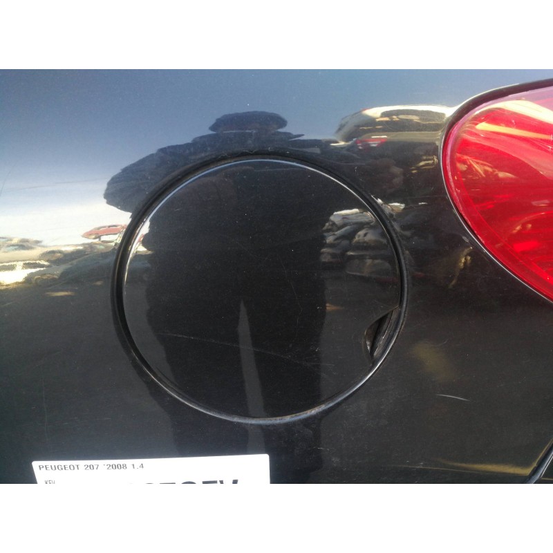 Recambio de tapa exterior combustible para peugeot 207 1.4 referencia OEM IAM 9681730777  