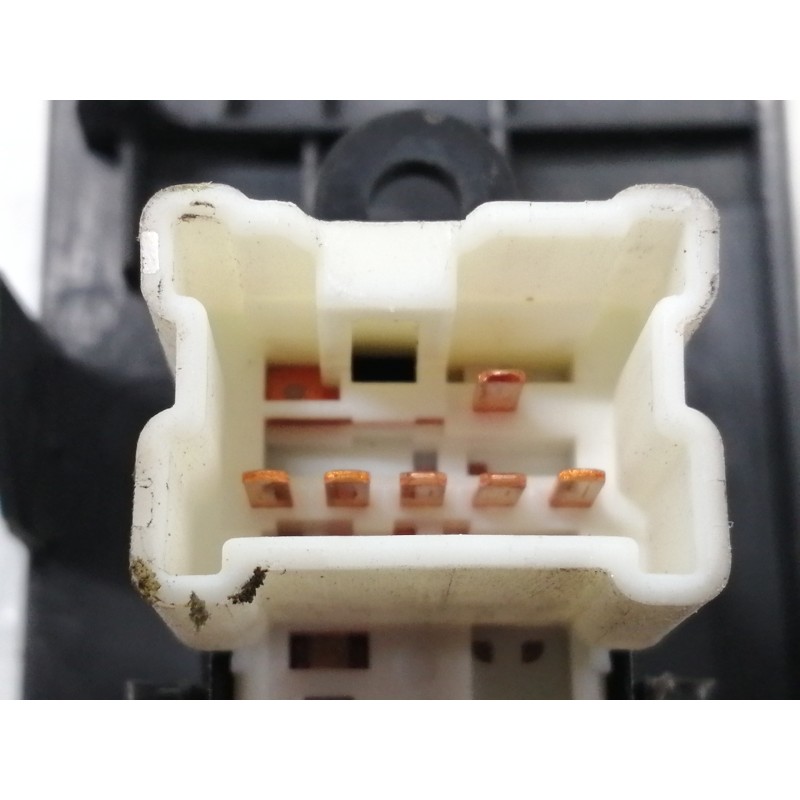 Recambio de mando elevalunas delantero derecho para nissan micra (k12e) acenta referencia OEM IAM 80960AX100  