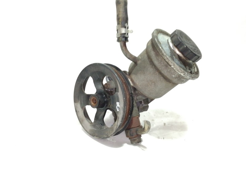 Recambio de bomba direccion para toyota yaris (ncp1/nlp1/scp1) 1.0 linea luna referencia OEM IAM   
