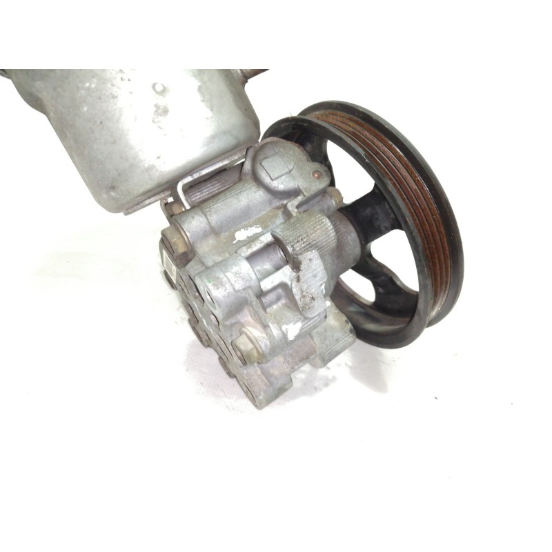 Recambio de bomba direccion para toyota yaris (ncp1/nlp1/scp1) 1.0 linea luna referencia OEM IAM   