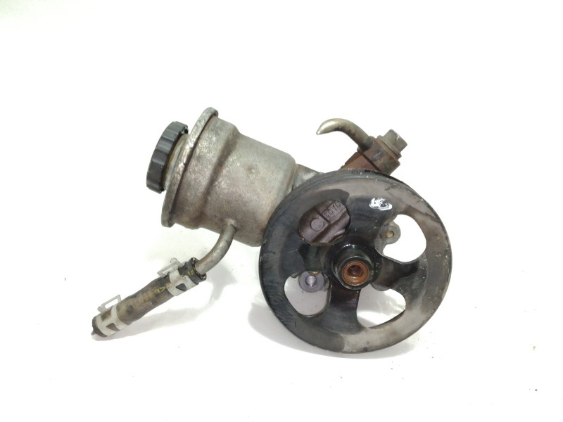 Recambio de bomba direccion para toyota yaris (ncp1/nlp1/scp1) 1.0 linea luna referencia OEM IAM   