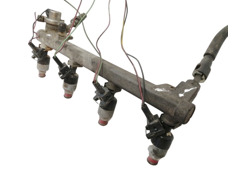 Recambio de rampa inyectora para daewoo leganza 2.0 cdx referencia OEM IAM 90411551  