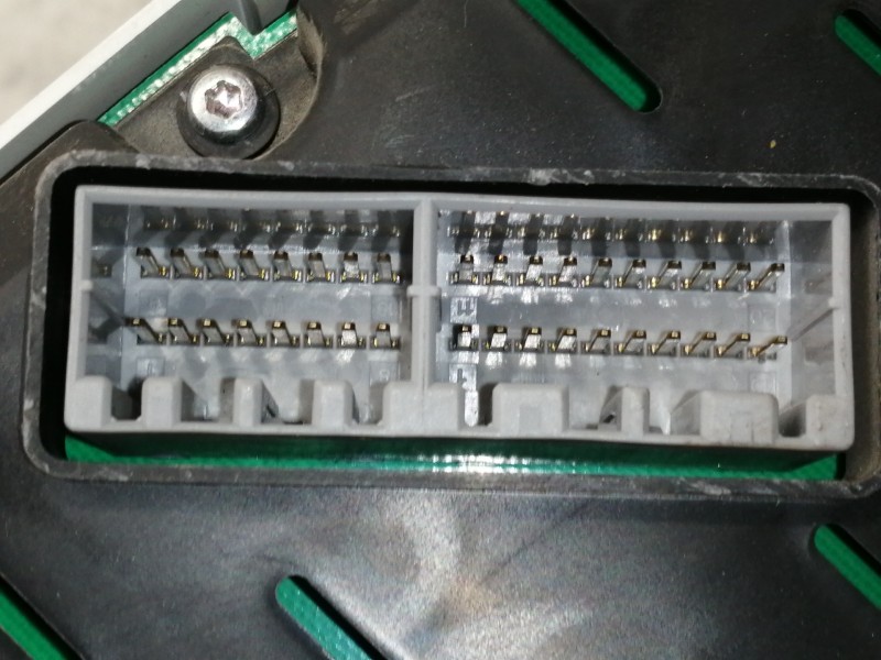 Recambio de cuadro instrumentos para kia cee´d active referencia OEM IAM 940031H010  