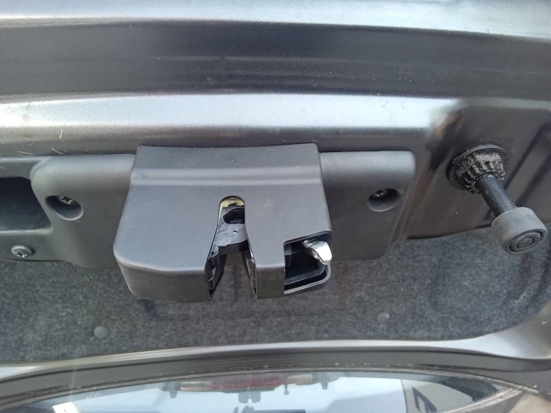 Recambio de cerradura maletero / porton para fiat linea (110) activa (110.0/111.0) referencia OEM IAM   