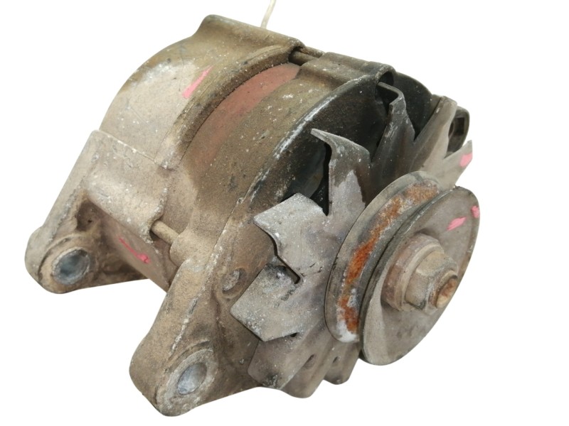 Recambio de alternador para toyota land cruiser (j7) bj73 referencia OEM IAM 0120488194  