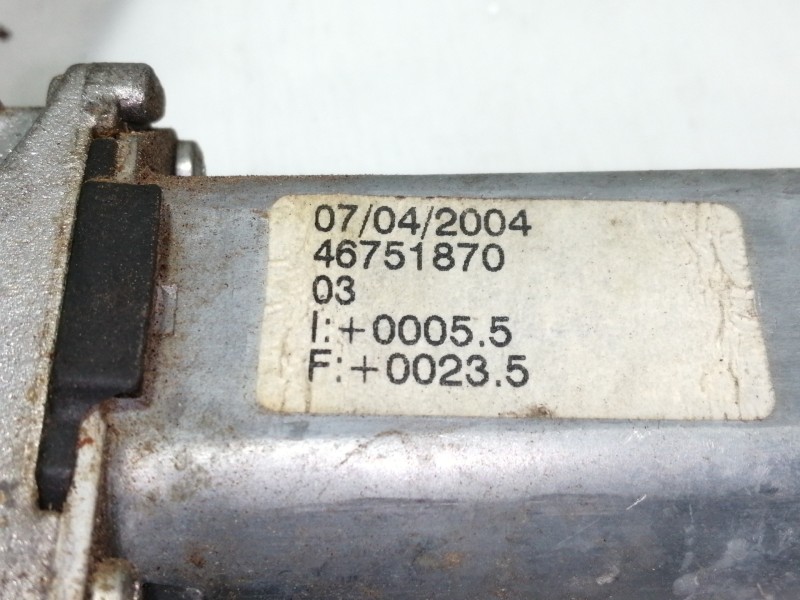 Recambio de elevalunas delantero derecho para alfa romeo 147 (190) 1.9 jtd impression referencia OEM IAM 46751870  