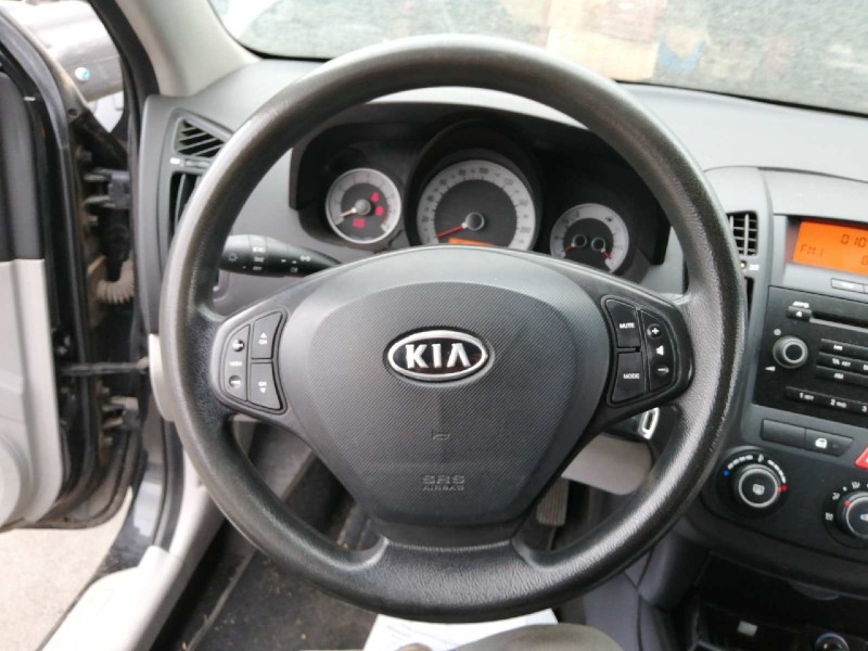 Recambio de volante para kia cee´d active referencia OEM IAM   