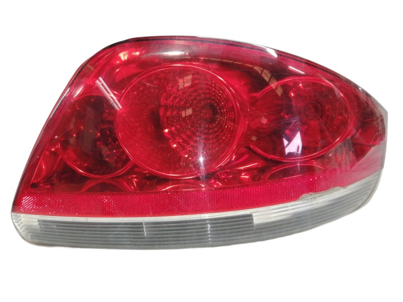 Recambio de piloto trasero derecho para fiat linea (110) activa (110.0/111.0) referencia OEM IAM 20190751  