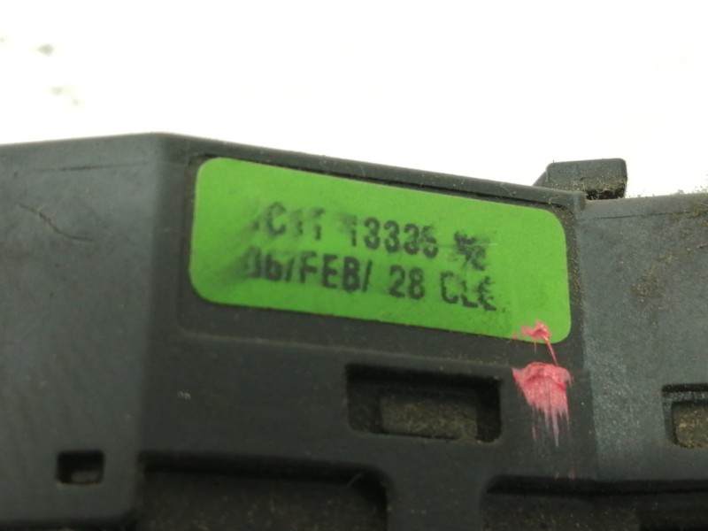 Recambio de mando intermitentes para ford transit fdey/f3faa/b9ebj acristalada referencia OEM IAM YC1T13335  