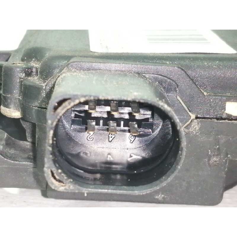 Recambio de cerradura puerta trasera izquierda para volkswagen passat berlina (3b2) comfortline referencia OEM IAM   