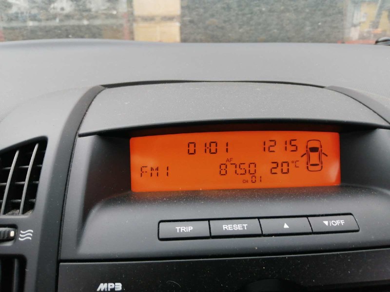 Recambio de pantalla multifuncion para kia cee´d active referencia OEM IAM 957101H100  