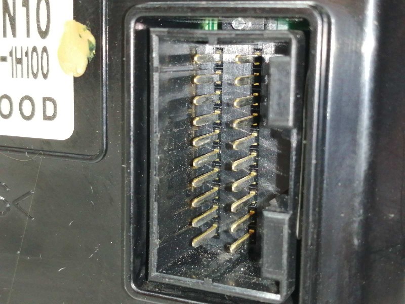 Recambio de pantalla multifuncion para kia cee´d active referencia OEM IAM 957101H100  