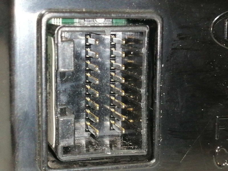 Recambio de pantalla multifuncion para kia cee´d active referencia OEM IAM 957101H100  