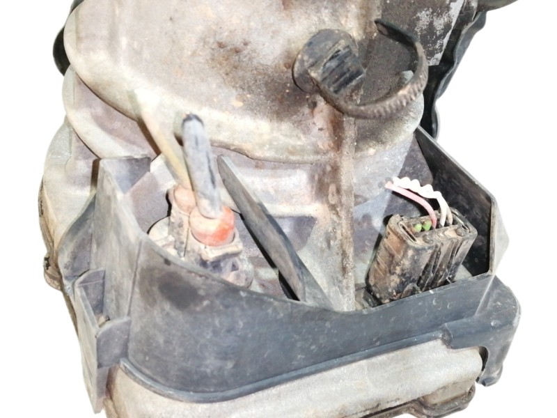 Recambio de bomba direccion para citroën c4 grand picasso sx referencia OEM IAM 9681965580  