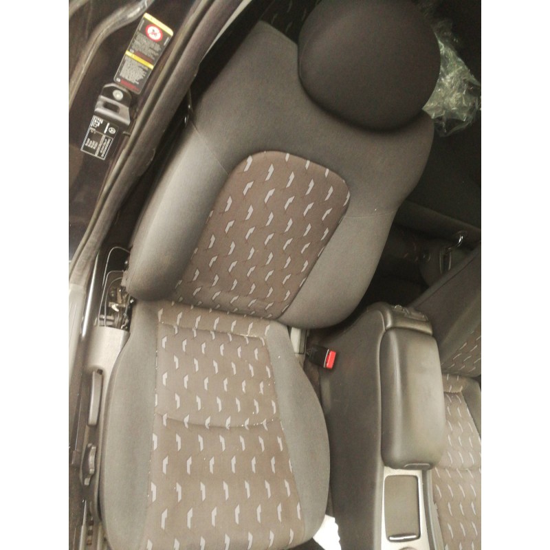 Recambio de asiento delantero derecho para mercedes-benz clase c (w203) sportcoupe 1.8 cat referencia OEM IAM   
