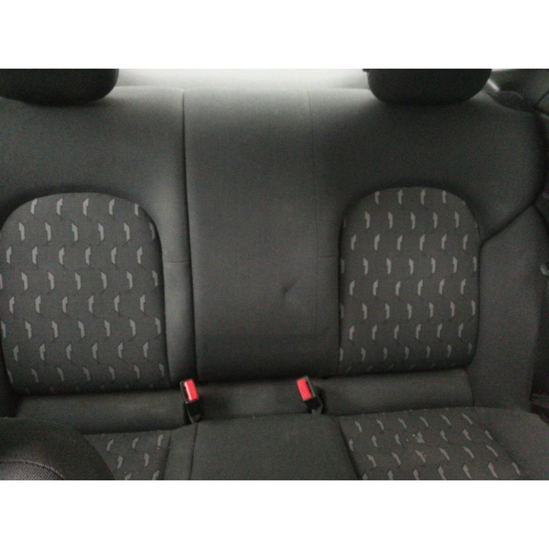 Recambio de asientos traseros para mercedes-benz clase c (w203) sportcoupe 1.8 cat referencia OEM IAM   