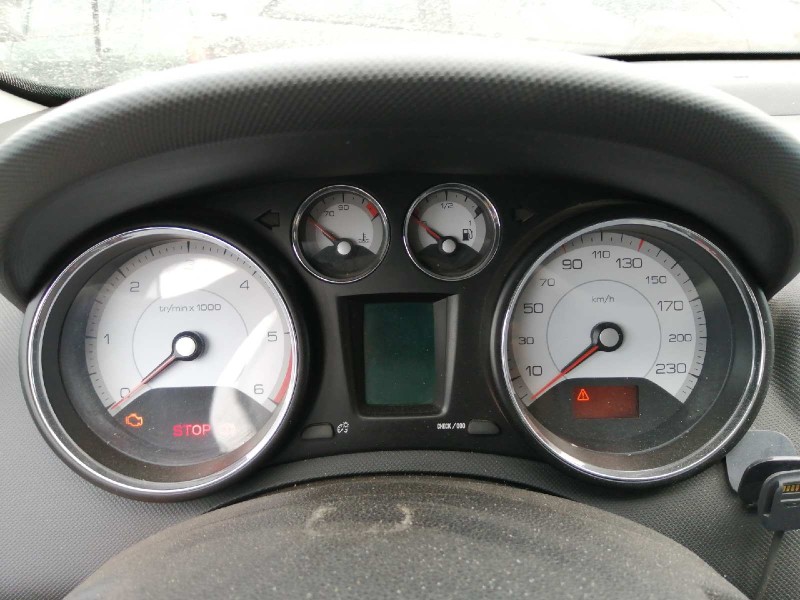 Recambio de cuadro instrumentos para peugeot 308 gt referencia OEM IAM 9665107680  
