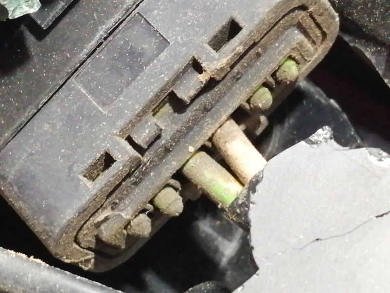 Recambio de aleron trasero para citroën c4 grand picasso 1.6 16v hdi fap referencia OEM IAM 9654435580  