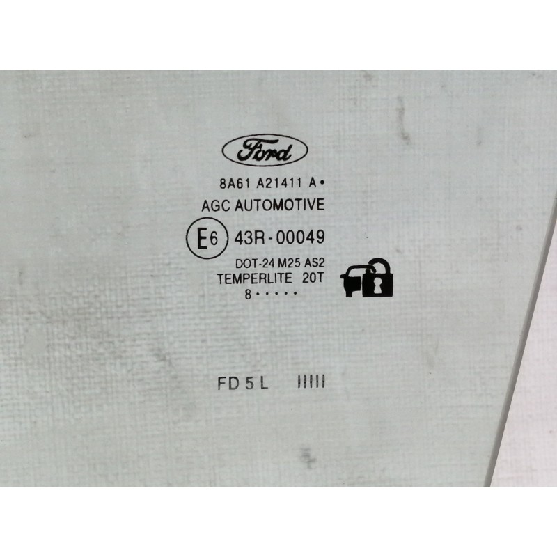 Recambio de luna delantera izquierda para ford fiesta (cb1) ghia referencia OEM IAM   