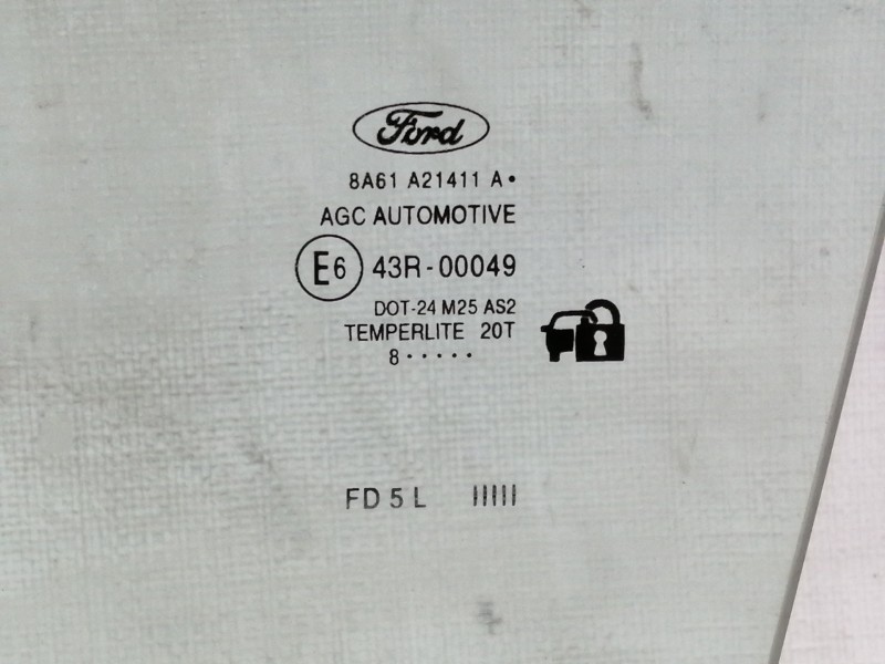 Recambio de luna delantera izquierda para ford fiesta (cb1) ghia referencia OEM IAM   